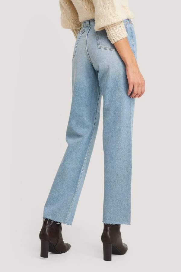 Women Skinny Fit Mid-Rise Clean Look Stretchable Cropped Jeans - Back View - AceCart