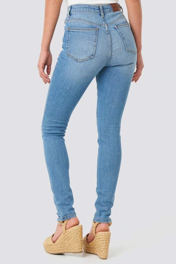 Women Mid-Rise Clean Look Stretchable Cropped Jeans - Back View - AceCart