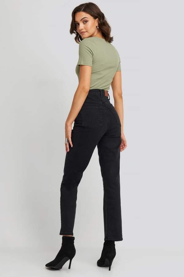 Women Skinny Fit Mid-Rise Clean Look Stretchable Cropped Jeans - Back View - AceCart