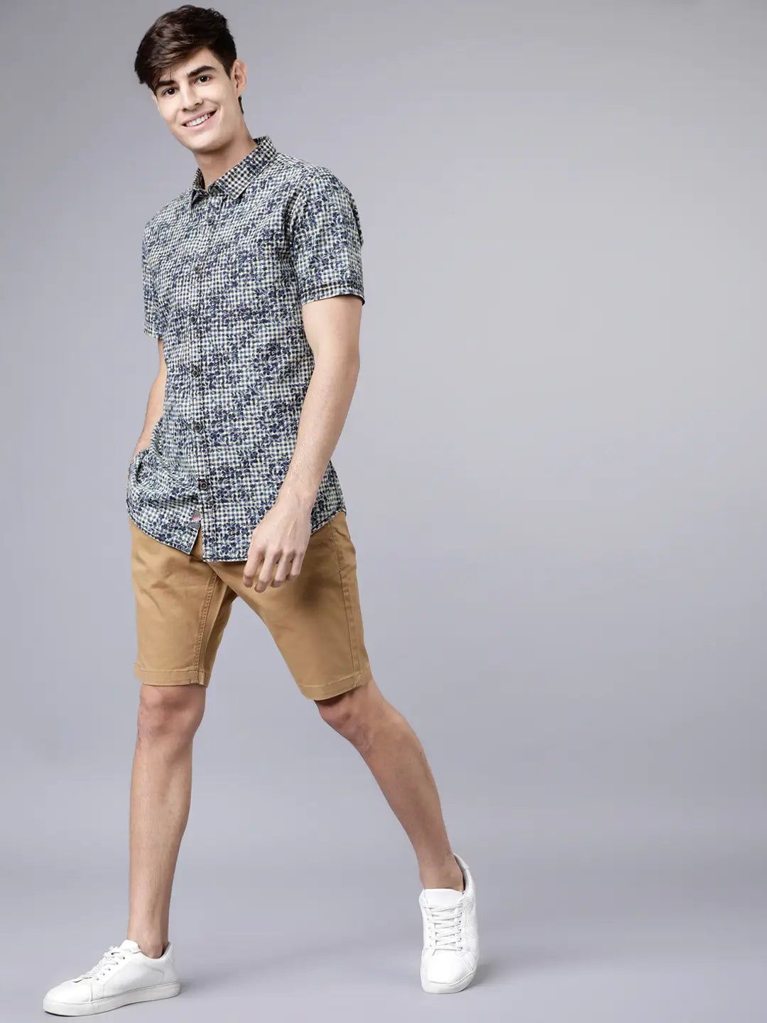 Men Khaki Solid Slim Fit Regular Shorts - Front View - AceCart