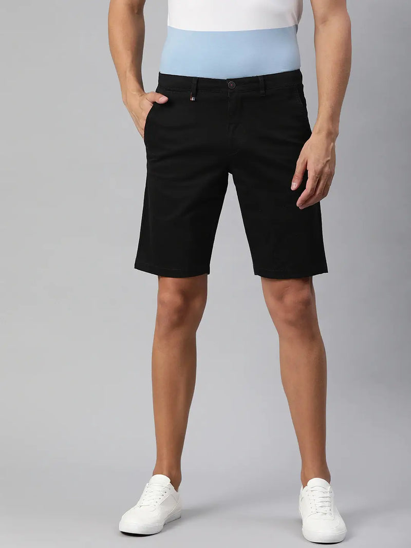 Men Black Solid Slim Fit Regular Shorts - Side View - AceCart