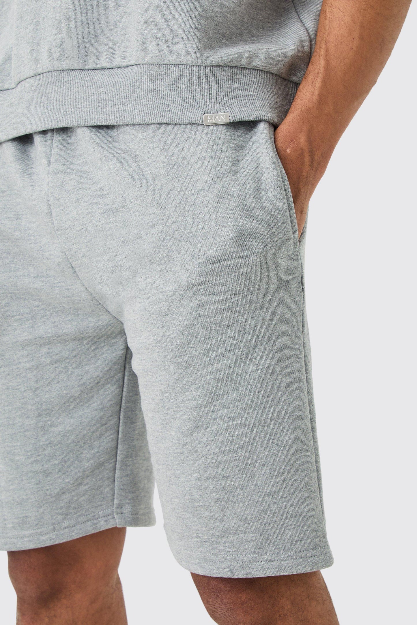 LOOSE FIT MID LENGTH FLEECE SHORT