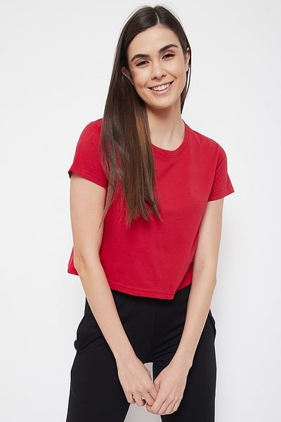 Basic Cropped Casual Tee in Red - 100% Cotton